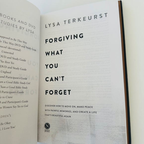 Forgiving What You Can’t Forget Book Lysa Terkeurst - Picture 3 of 7